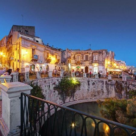 شقة Casa Corso Umberto I, Historic Main Street سيراكوزا المظهر الخارجي الصورة